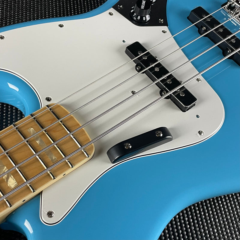 Fender Made in Japan Limited International Color Jazz Bass- Maui Blue (JD23000006)