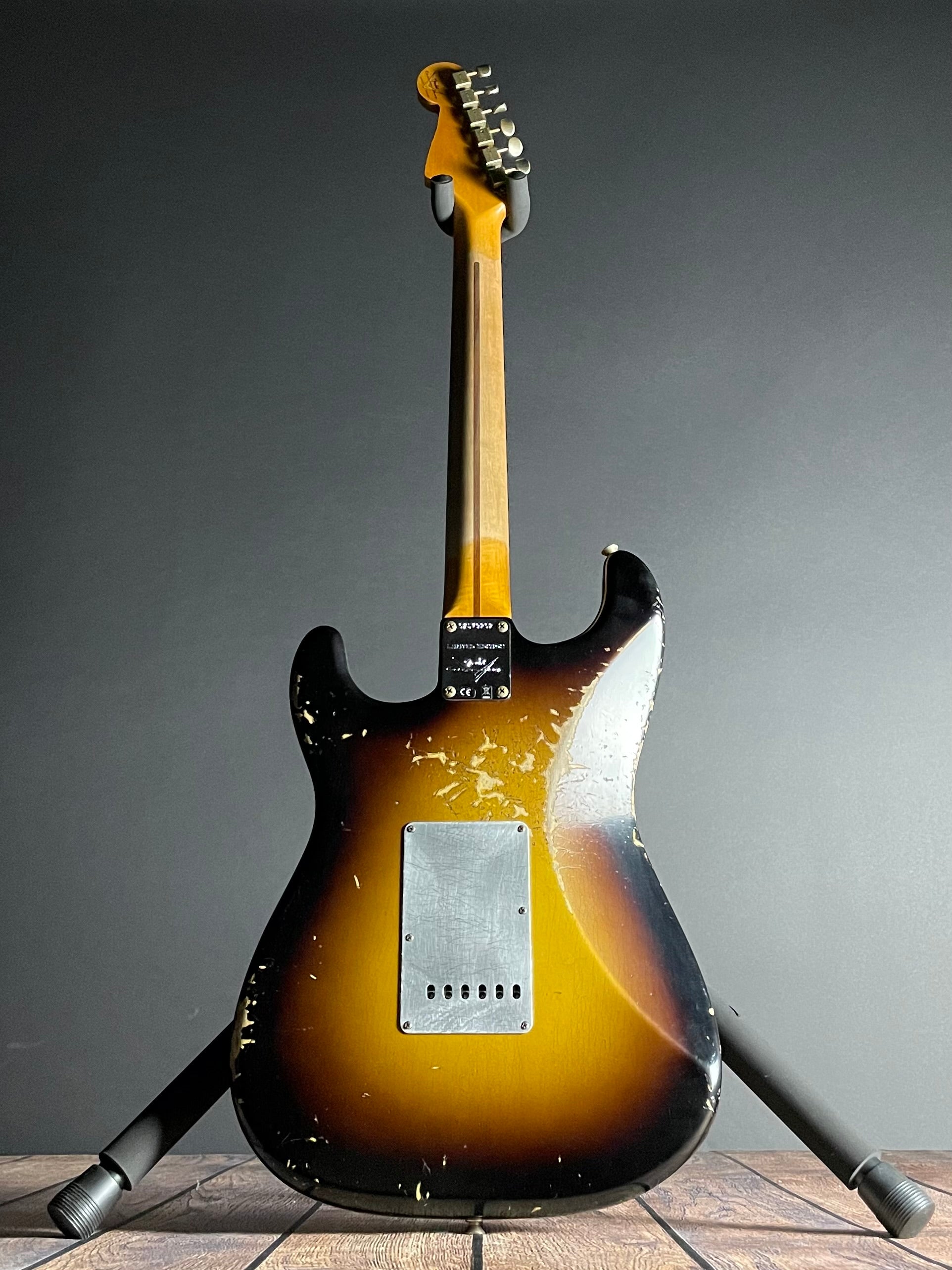 Fender Custom Shop LTD "El-Diablo" Stratocaster, Heavy Relic- Wide-Fade, 2-Color Sunburst (7lbs 13oz) - Metronome Music Inc.