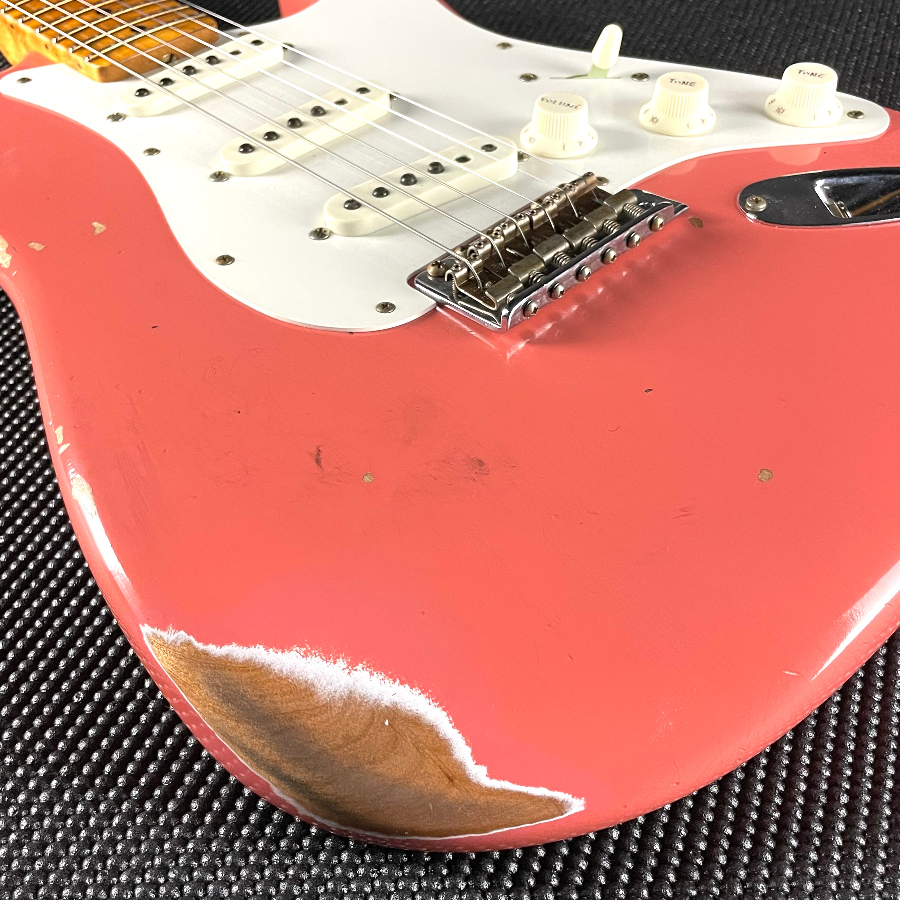 Fender Custom Shop LTD Tomatillo Strat III- Super Faded Aged Tahitian Coral (7lbs 6oz) - Metronome Music Inc.