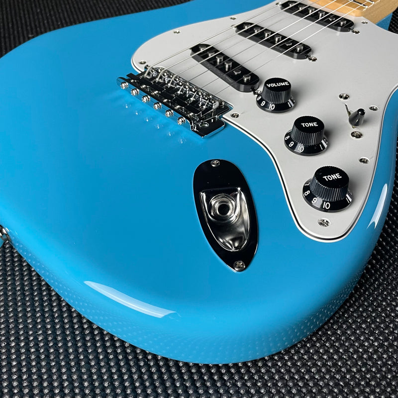 Fender Made in Japan Limited International Color Stratocaster, Maple Fingerboard- Maui Blue (JD23000469)