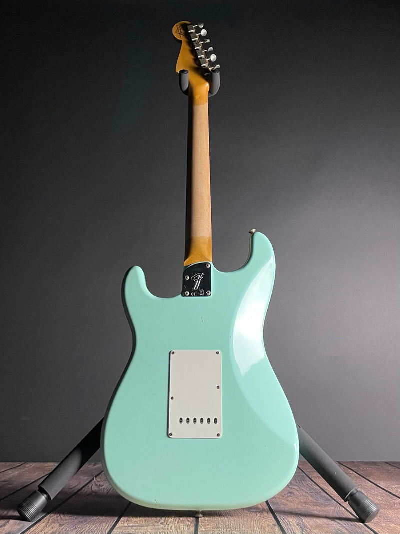 Fender Custom Shop Postmodern Strat, Journeyman Relic, Quartersawn Maple- Aged Surf Green (7lbs 13oz) - Metronome Music Inc.