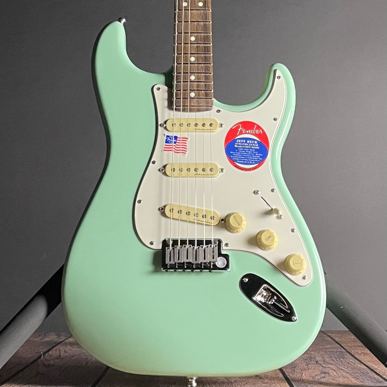 Fender Jeff Beck Stratocaster, Rosewood- Surf Green (US23112480) - Metronome Music Inc.