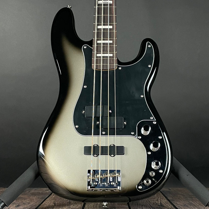 Fender Troy Sanders Precision Bass, Rosewood Fingerboard- Silverburst (TS00572) - Metronome Music Inc.