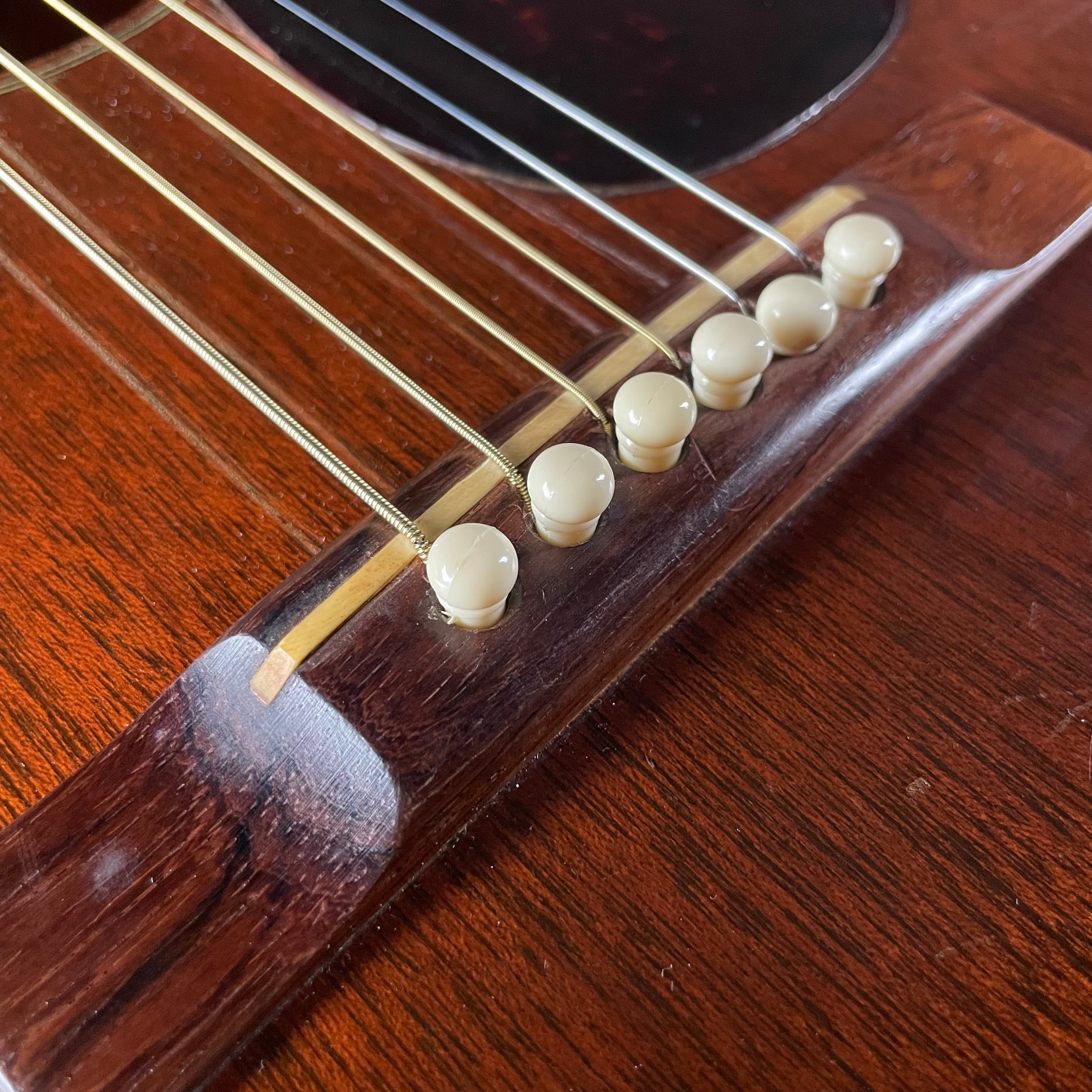 C.F. Martin 00-17 Flat Top Acoustic w/Chipboard Case (1949)