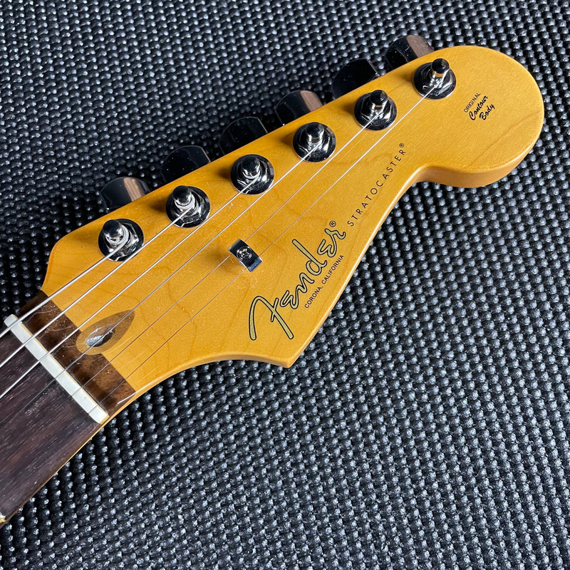 Fender American Professional II Stratocaster, Rosewood- Anniversary 2-Color Sunburst (US23082887)