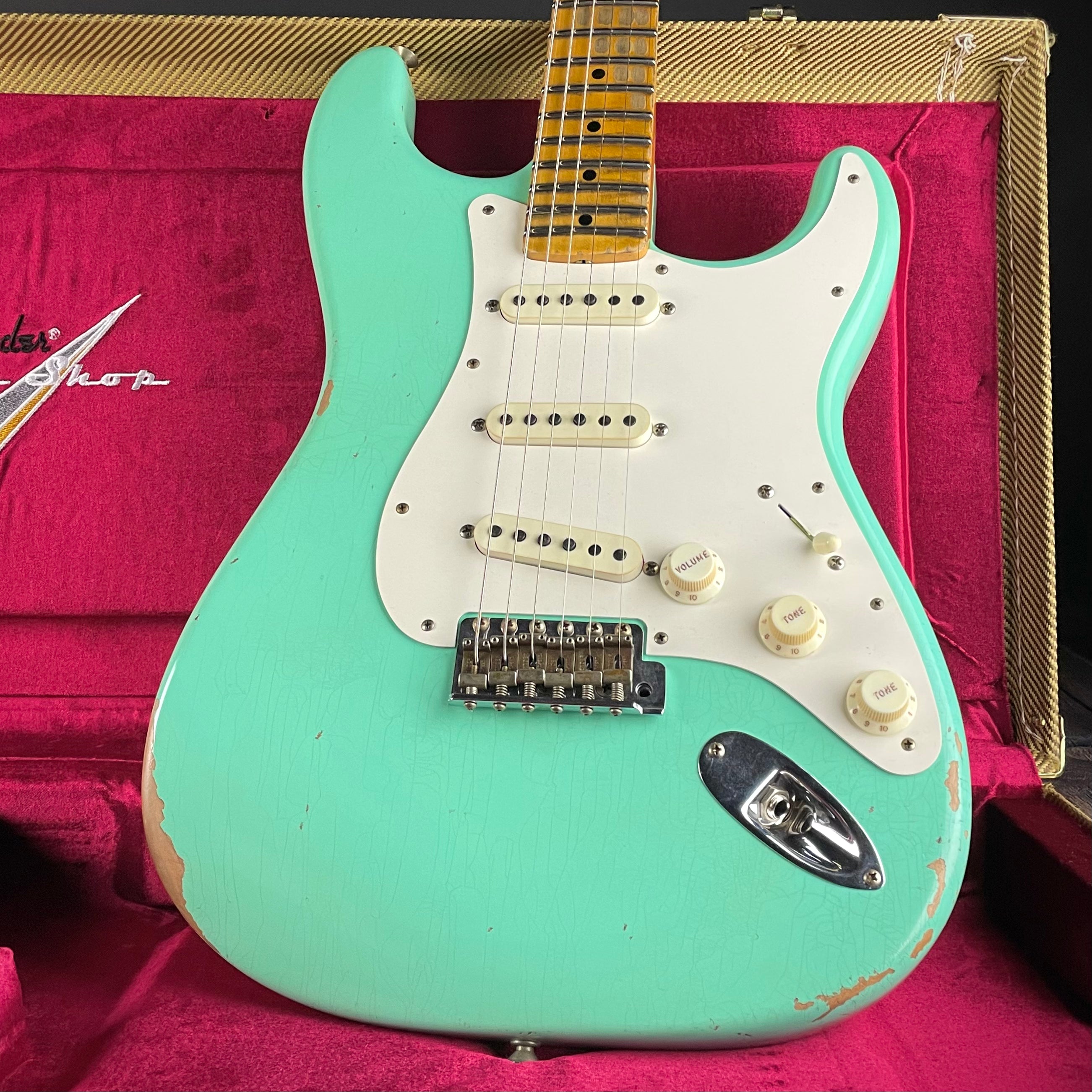 Fender Custom Shop LTD Fat 50's Stratocaster, Relic- Super Faded Aged Sea Foam Green (7lbs 9oz) - Metronome Music Inc.