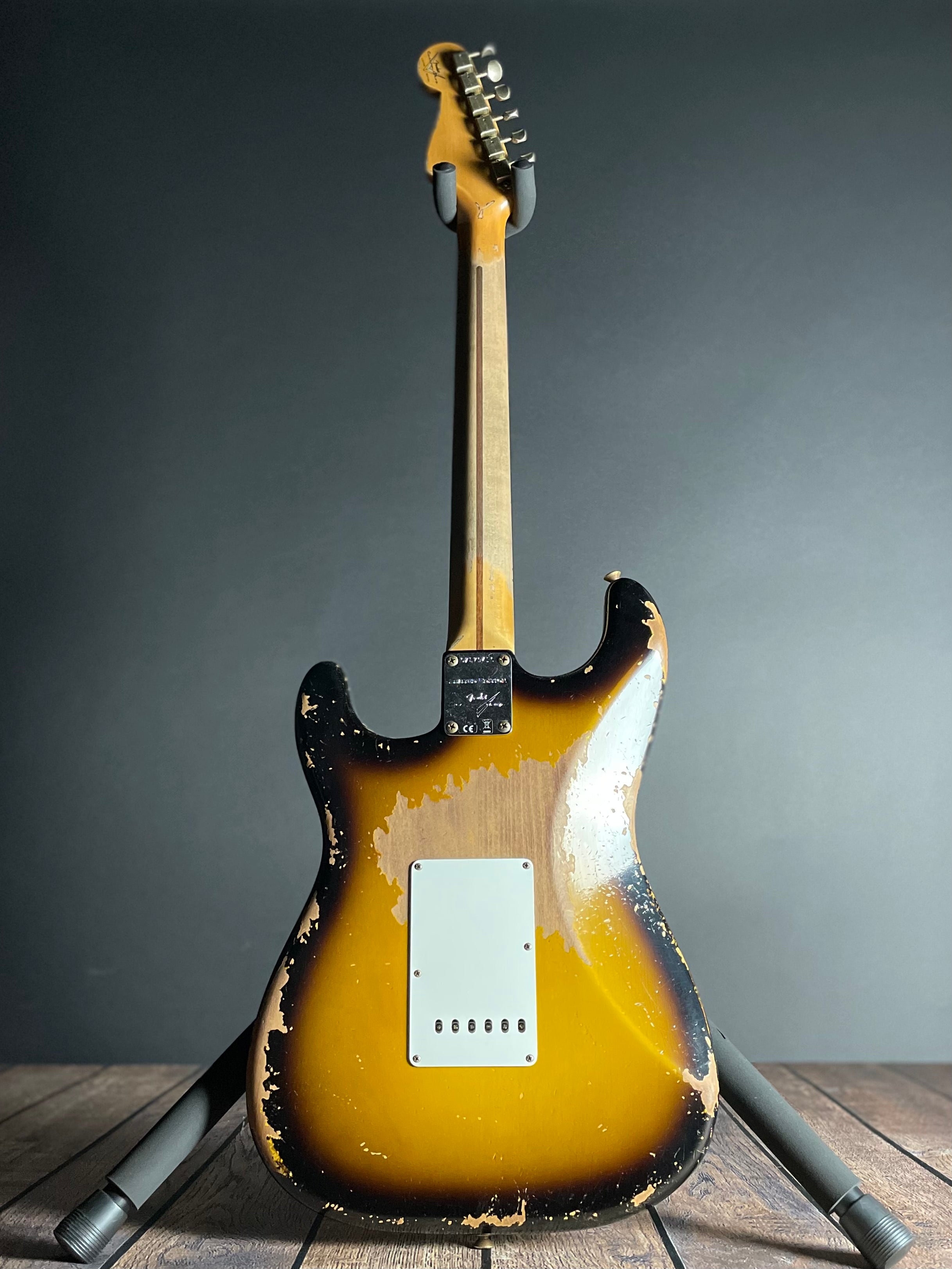 Fender Custom Shop LTD 1956 Stratocaster, Super Heavy Relic- Super Faded Aged 2-Tone Sunburst (7lbs 10oz) - Metronome Music Inc.