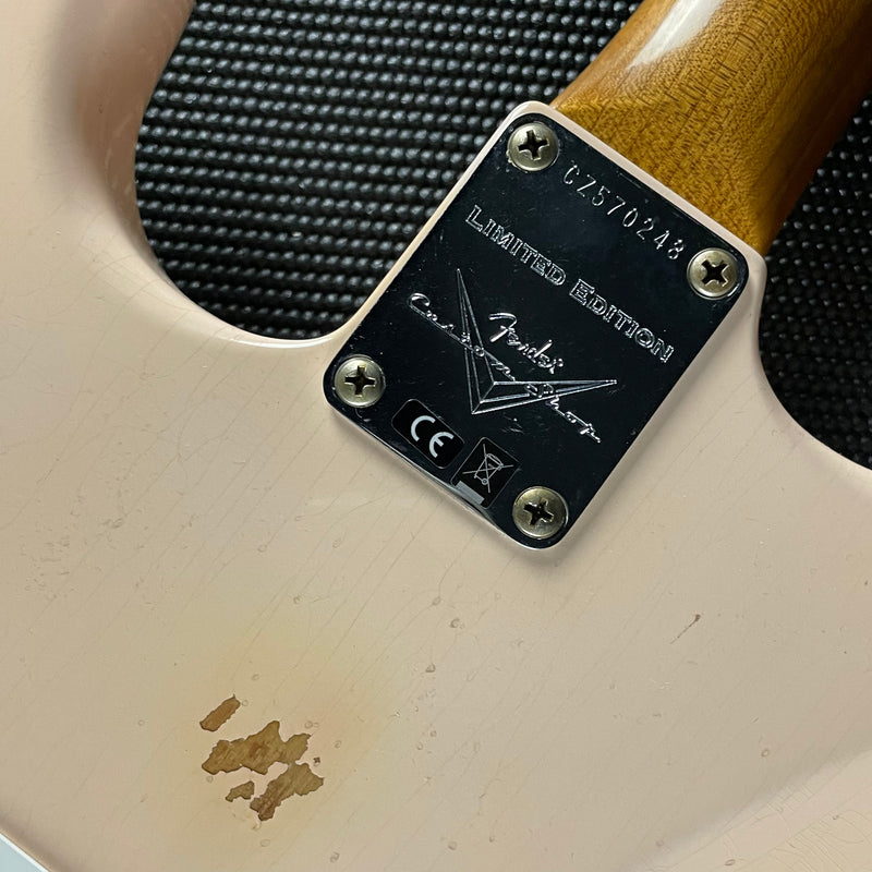 Fender Custom Shop LTD 1964 Stratocaster, Relic- Super Faded, Aged Shell Pink (7lbs 10oz)