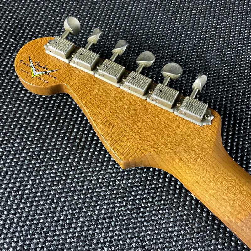 Fender Custom Shop LTD 1964 Stratocaster, Relic- Super Faded, Aged Shell Pink (7lbs 10oz)