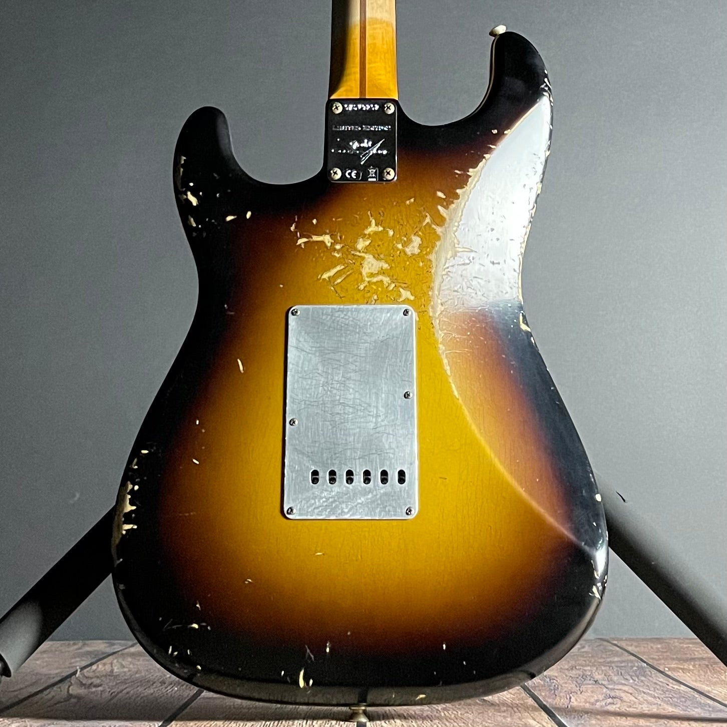 Fender Custom Shop LTD "El-Diablo" Stratocaster, Heavy Relic- Wide-Fade, 2-Color Sunburst (7lbs 13oz) - Metronome Music Inc.