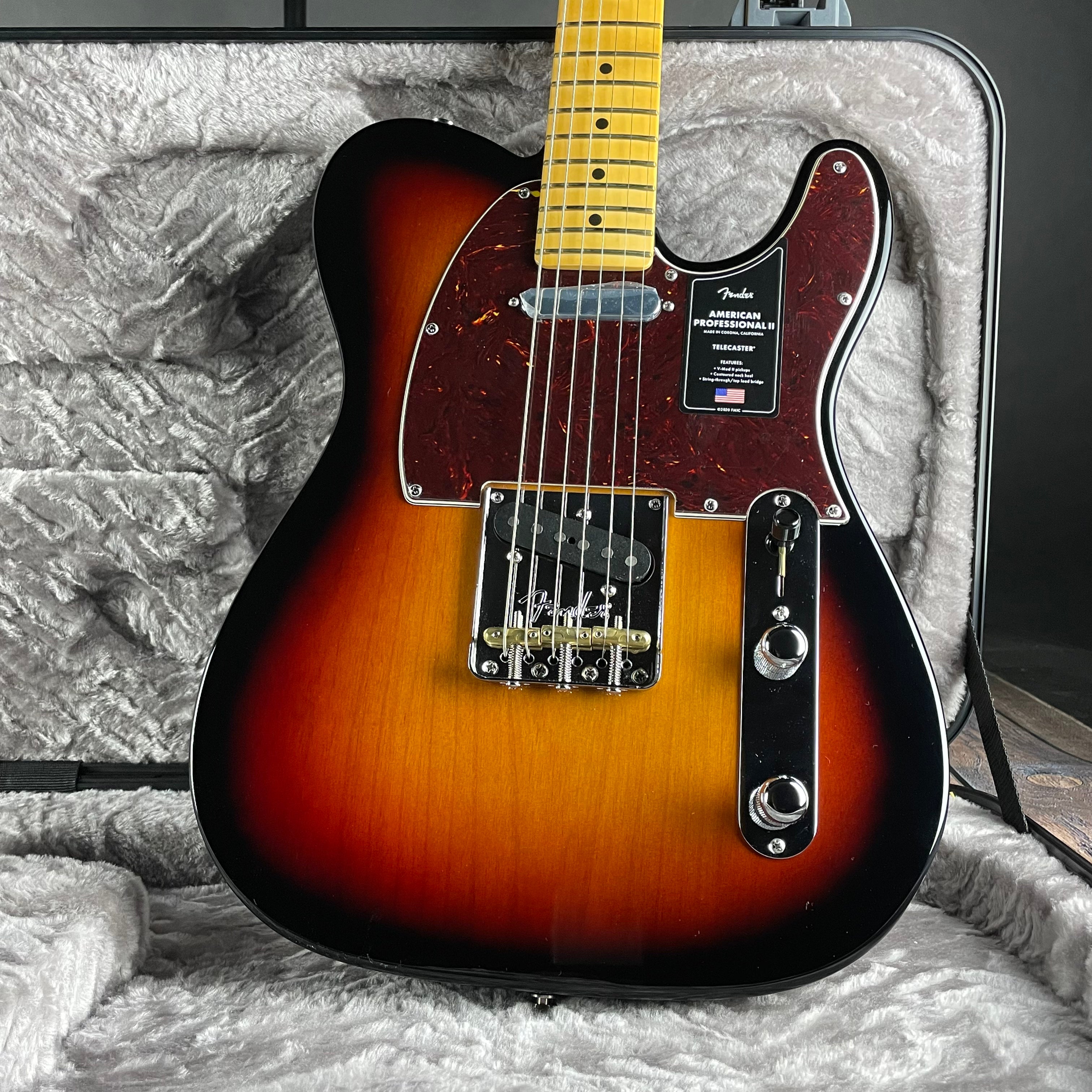 Fender American Professional II Telecaster, Maple Fingerboard- 3-Color Sunburst (US23034036) - Metronome Music Inc.