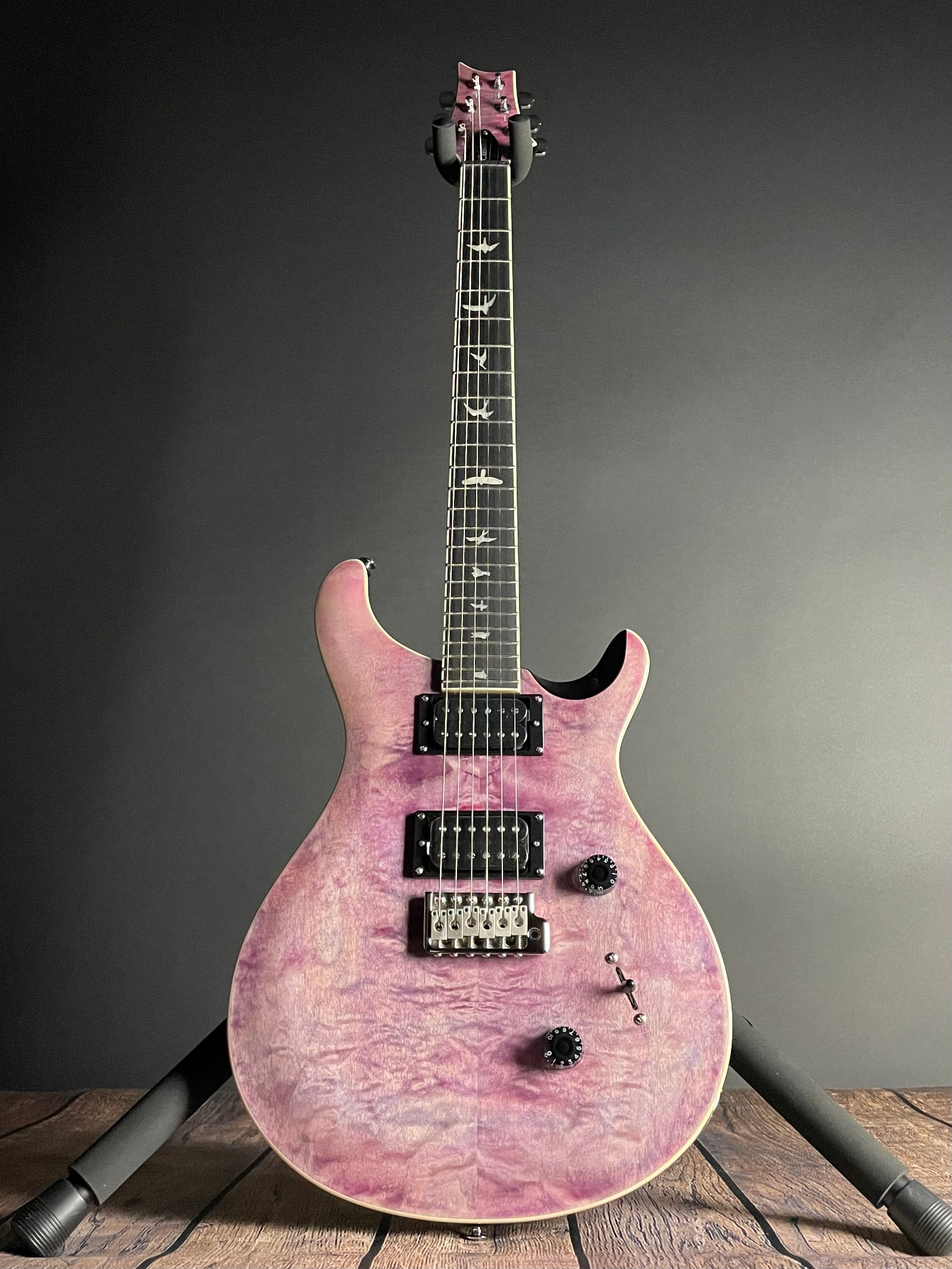 Paul Reed Smith, PRS SE Custom 24 Quilt- Violet (CTIF077505) - Metronome Music Inc.