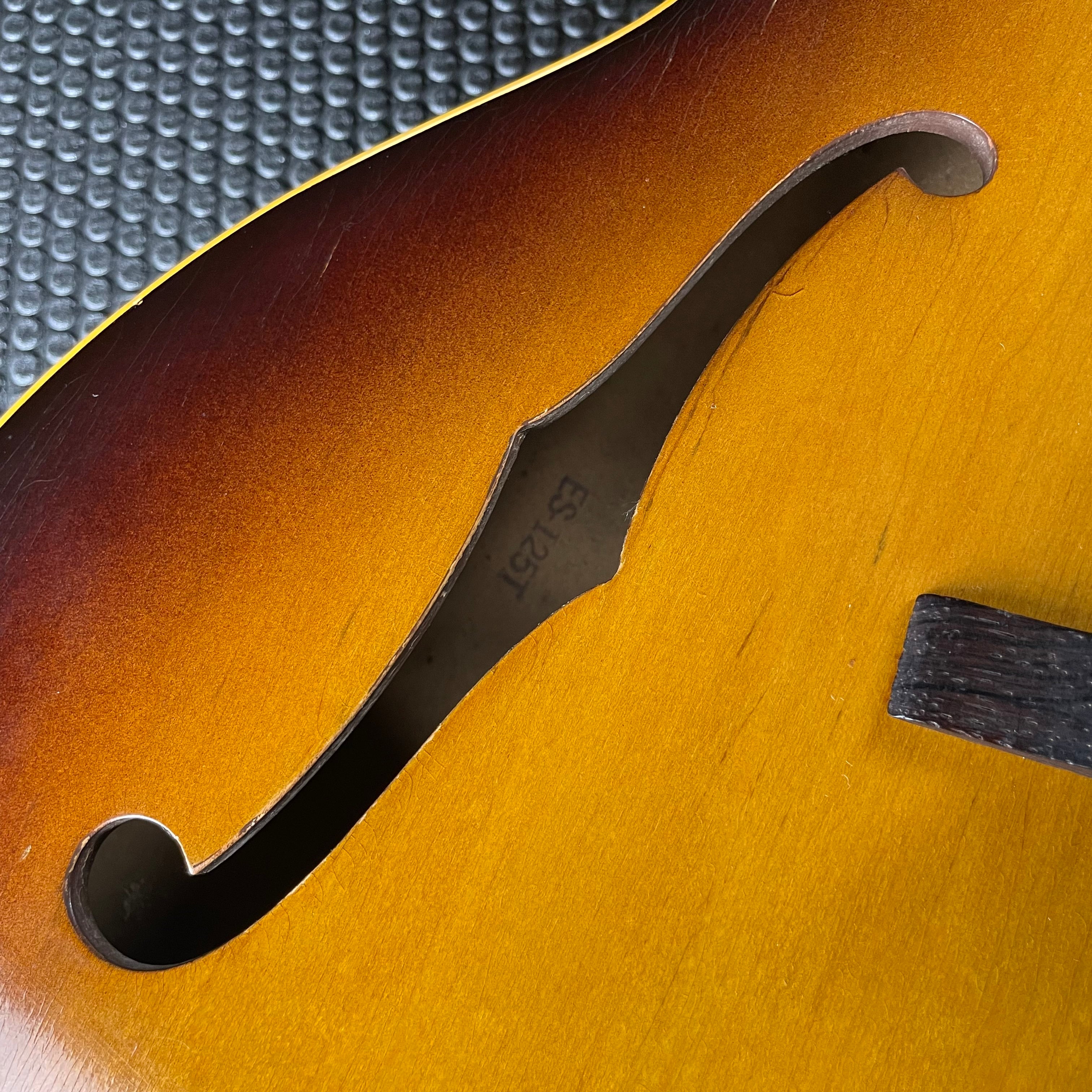 Gibson ES-125T Thinline, Hollow-Body (1957)