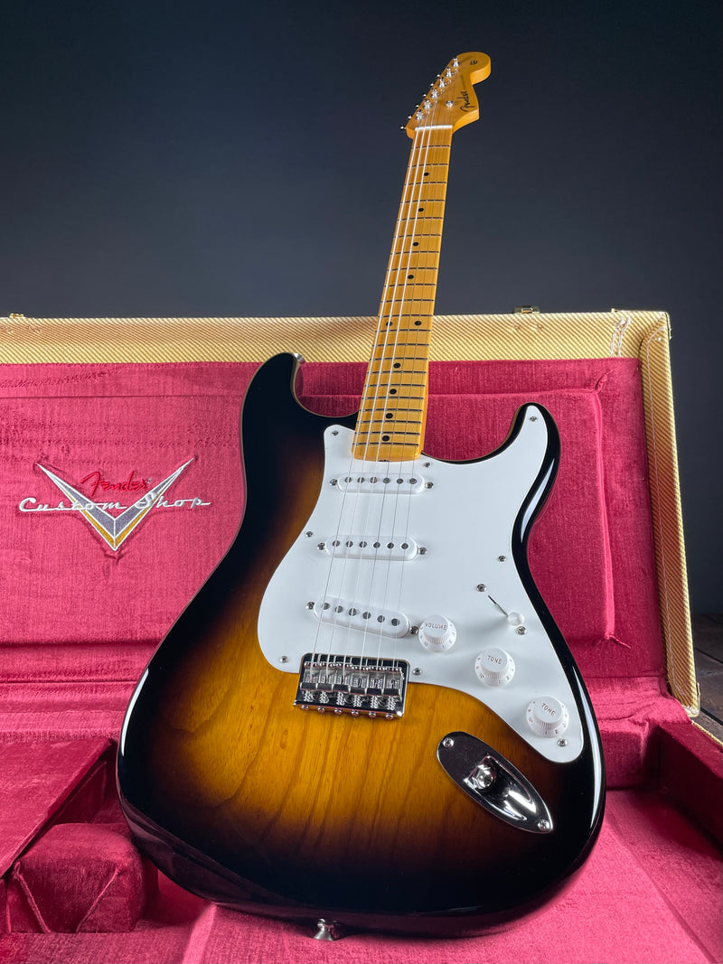 Fender Custom Shop Vintage Custom '55 Hardtail Strat, Time Capsule Package- Wide-Fade 2-Color Sunburst (7lbs 4oz) - Metronome Music Inc.