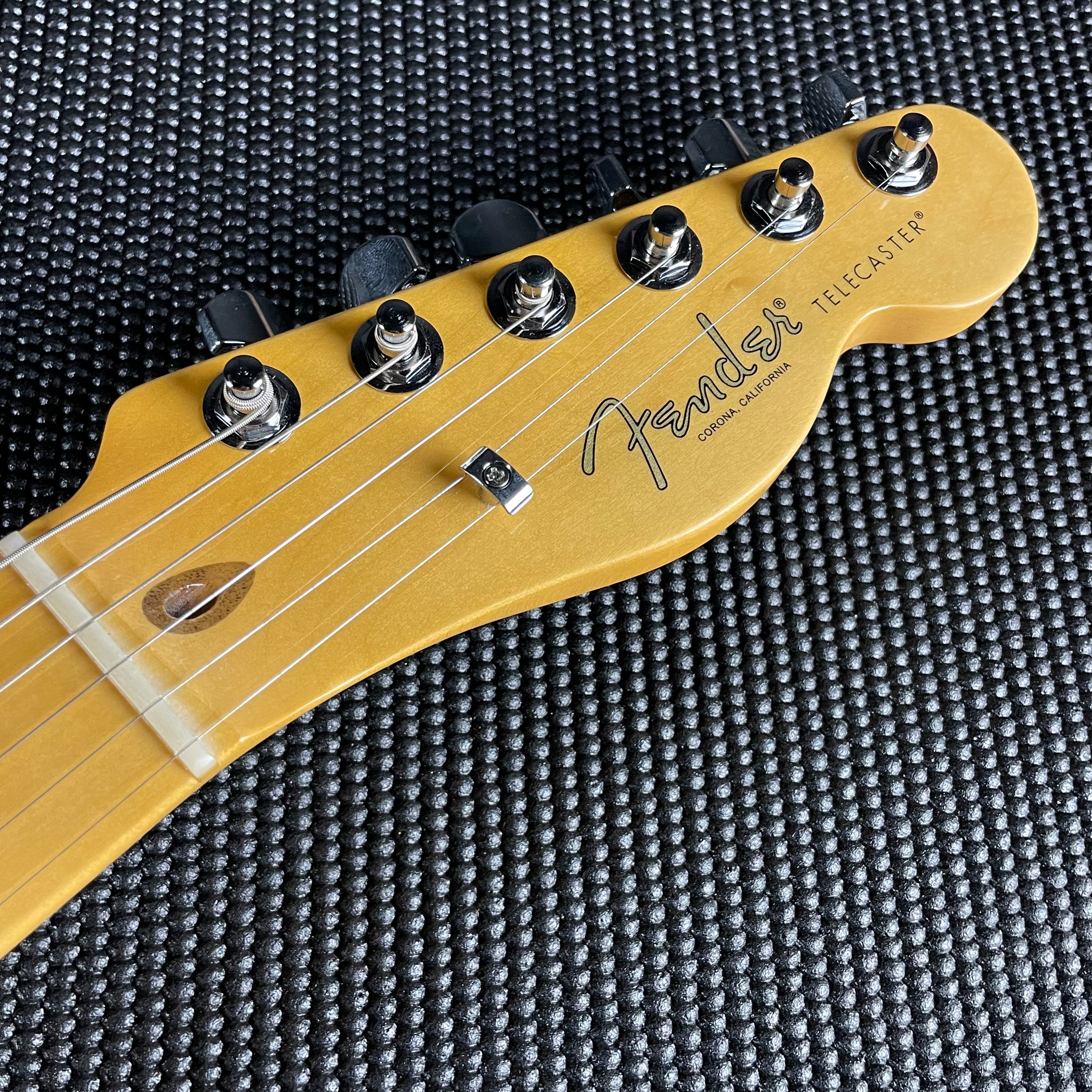 Fender American Professional II Telecaster, Maple Fingerboard- 3-Color Sunburst (US23034036) - Metronome Music Inc.