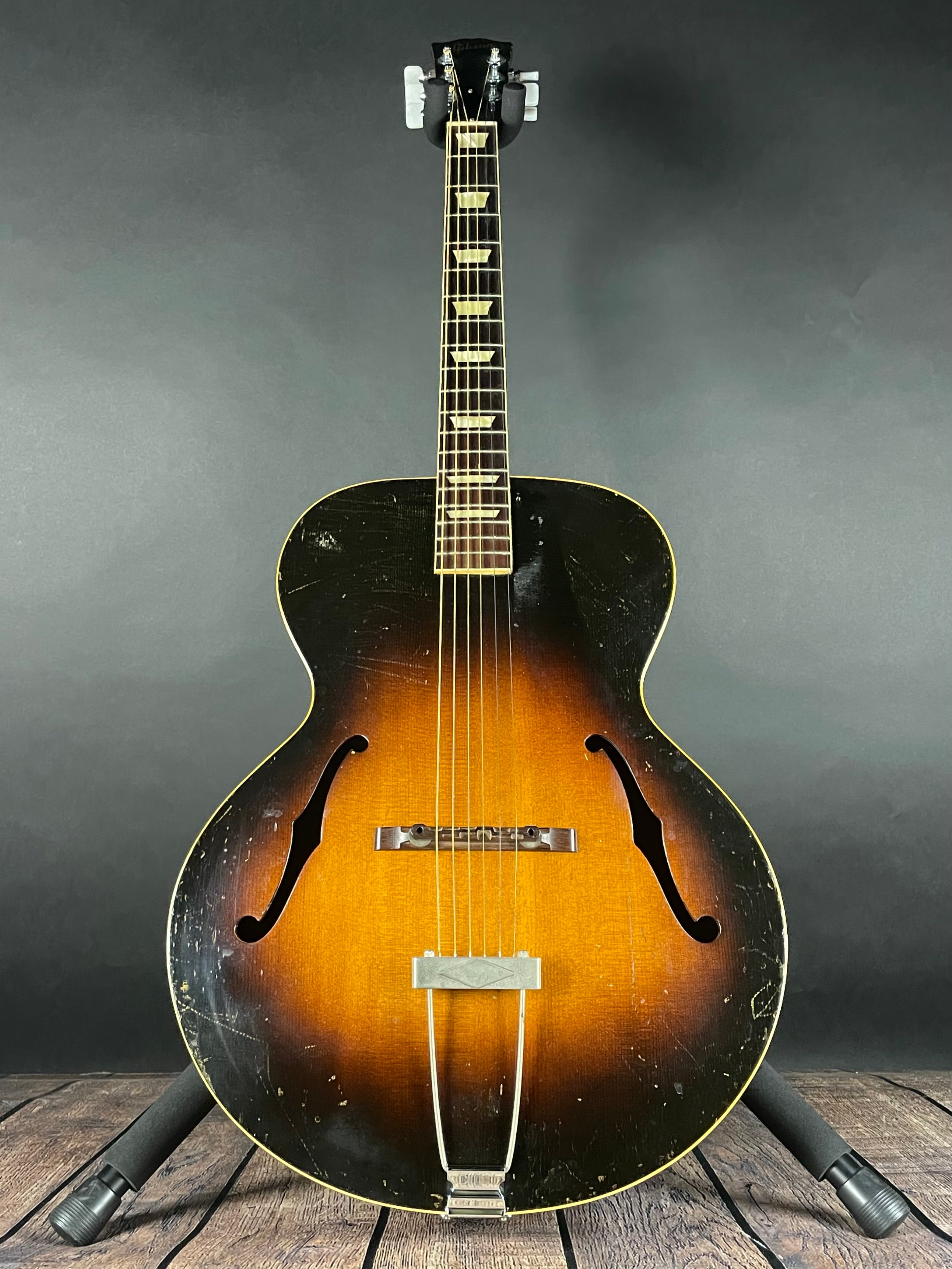 Gibson L-50 F-Hole Archtop Acoustic- Sunburst (1952) - Metronome Music Inc.