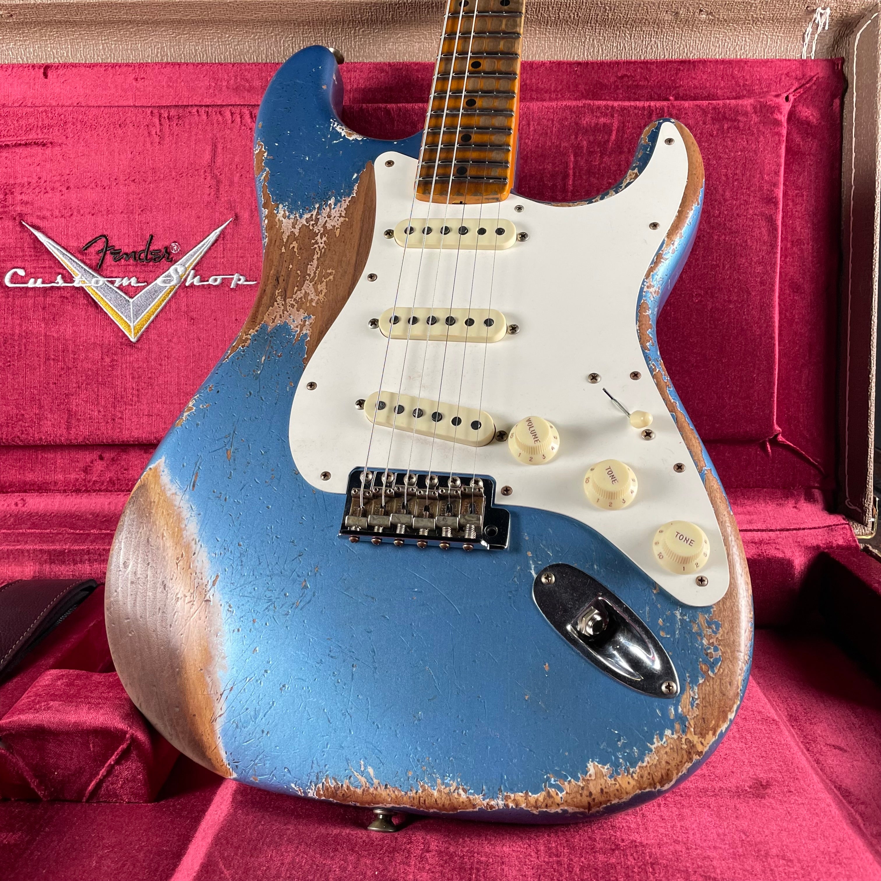 Fender Custom Shop LTD Red Hot Strat, Super Heavy Relic- Super Faded, Aged Lake Placid Blue (7lbs 13oz) - Metronome Music Inc.