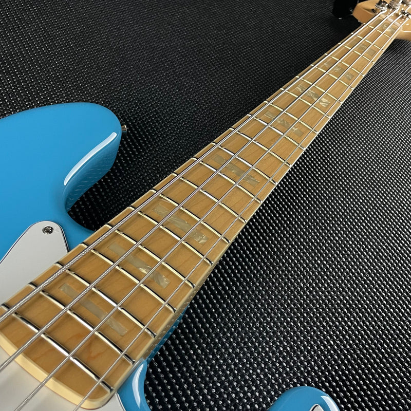 Fender Made in Japan Limited International Color Jazz Bass- Maui Blue (JD23000006)