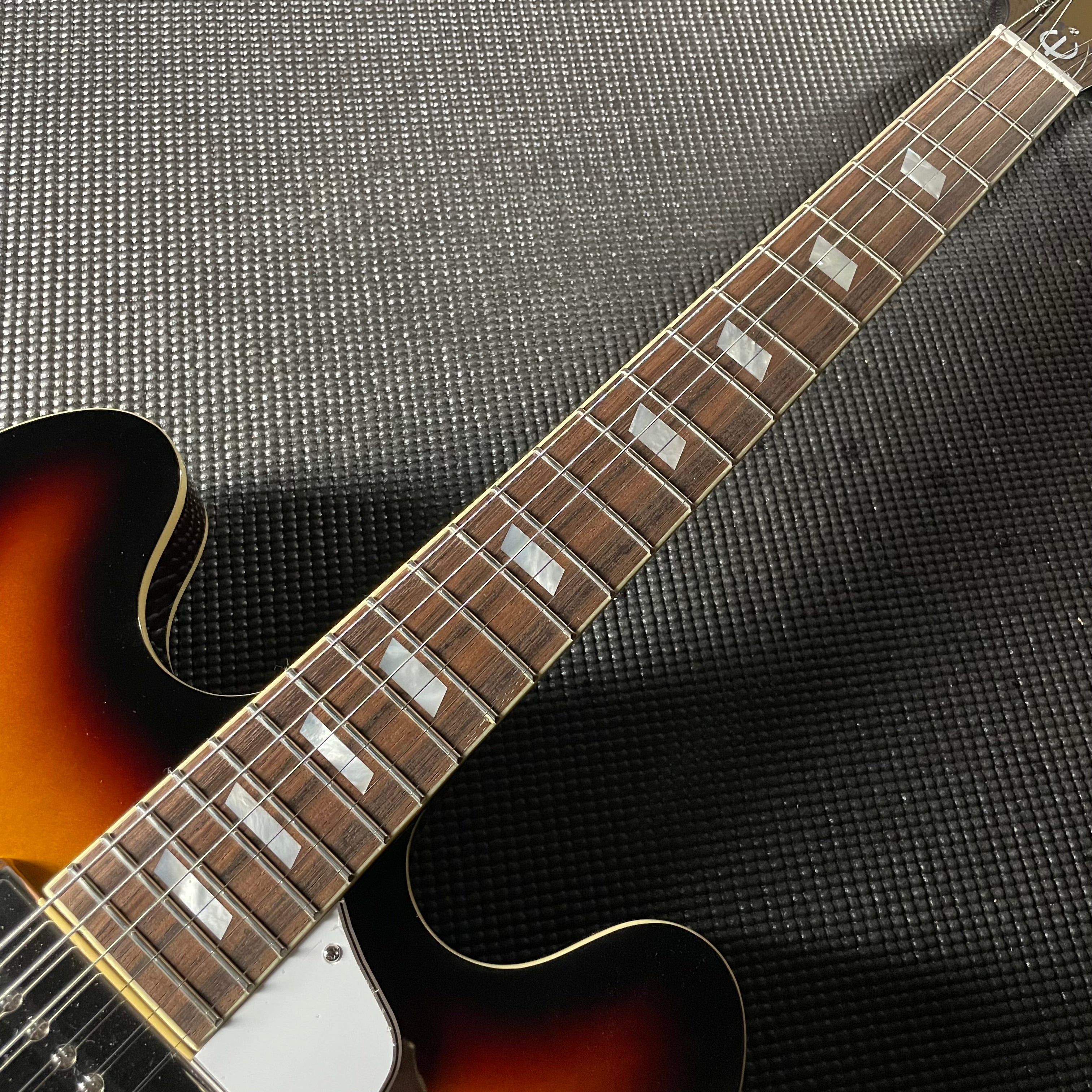 Epiphone Casino w/Gig Bag - Vintage Sunburst