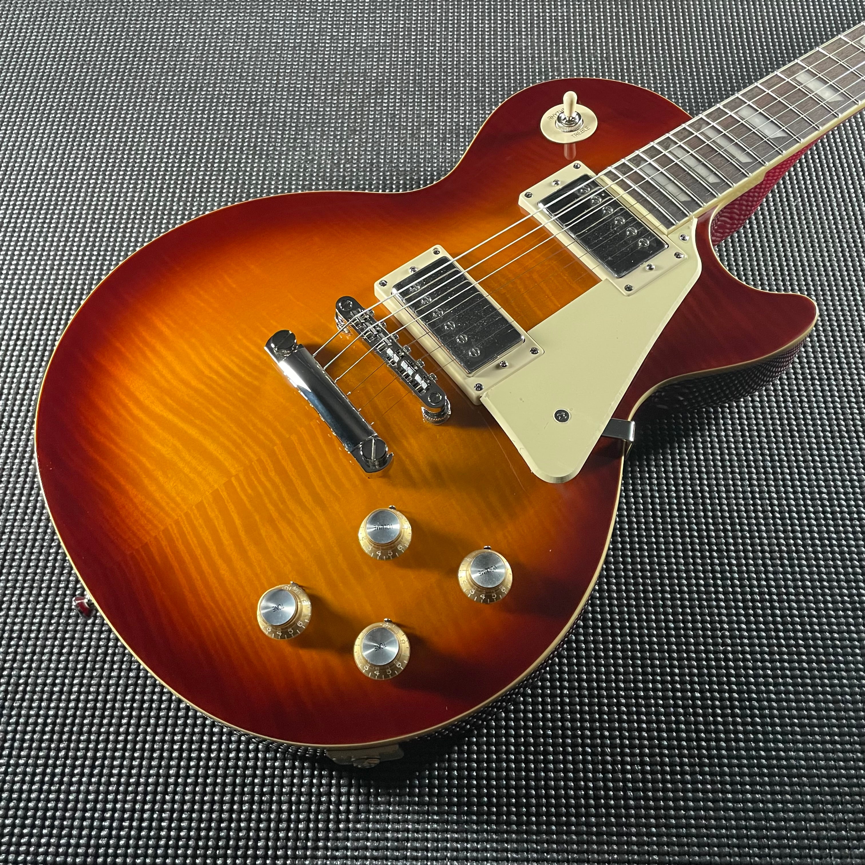 Epiphone Les Paul Standard 60s, Figured- Iced Tea Burst (8lbs 14oz) - Metronome Music Inc.