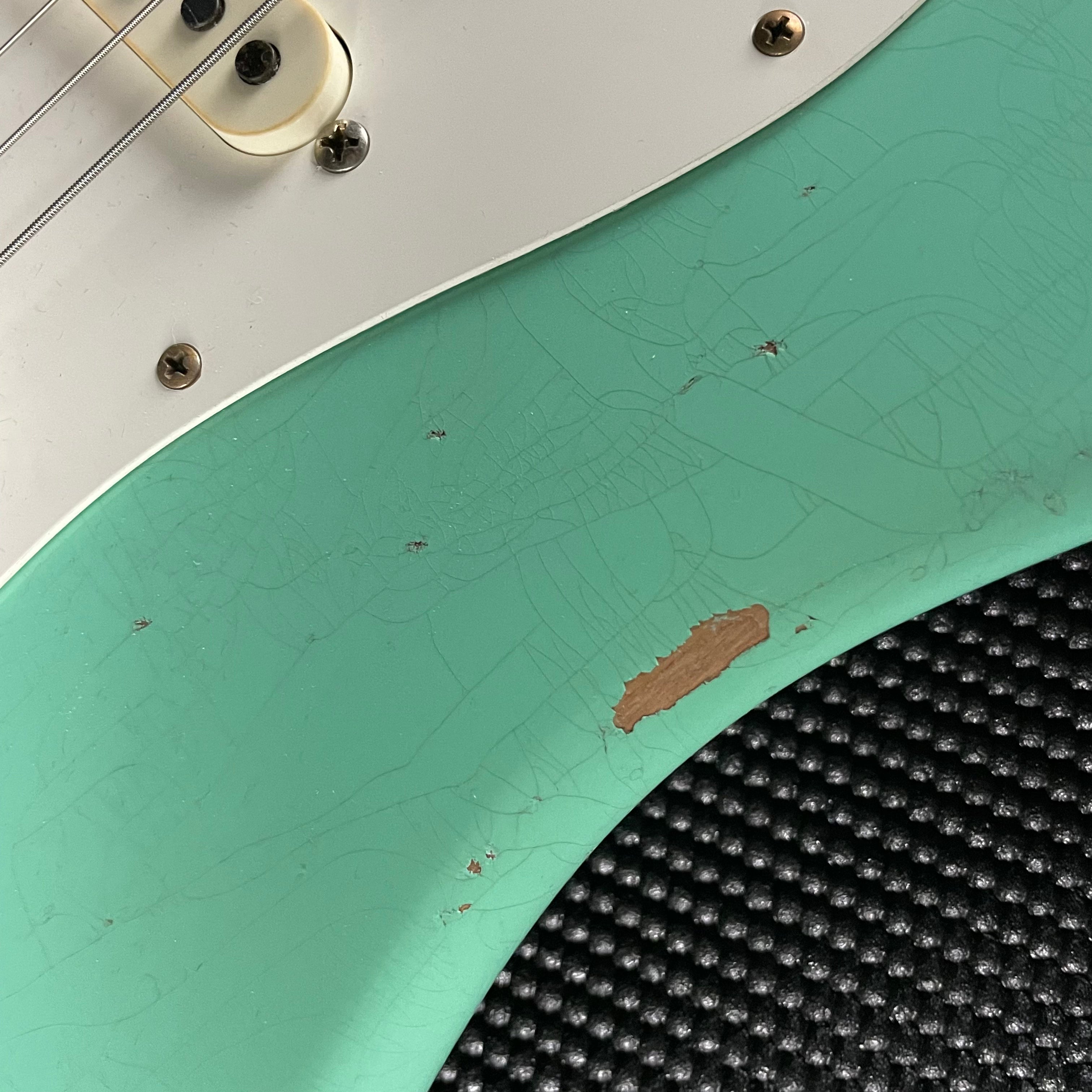 Fender Custom Shop LTD Fat 50's Stratocaster, Relic- Super Faded Aged Sea Foam Green (7lbs 9oz) - Metronome Music Inc.