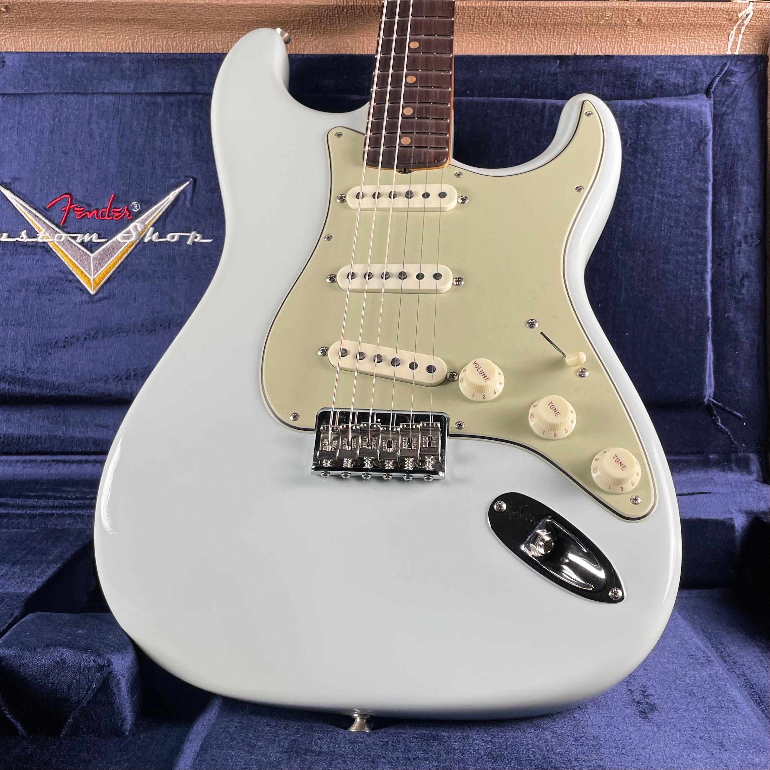 Fender Custom Shop Vintage Custom '59 Hardtail Strat, Time Capsule Package- Faded Aged Sonic Blue (7lbs 2oz) - Metronome Music Inc.