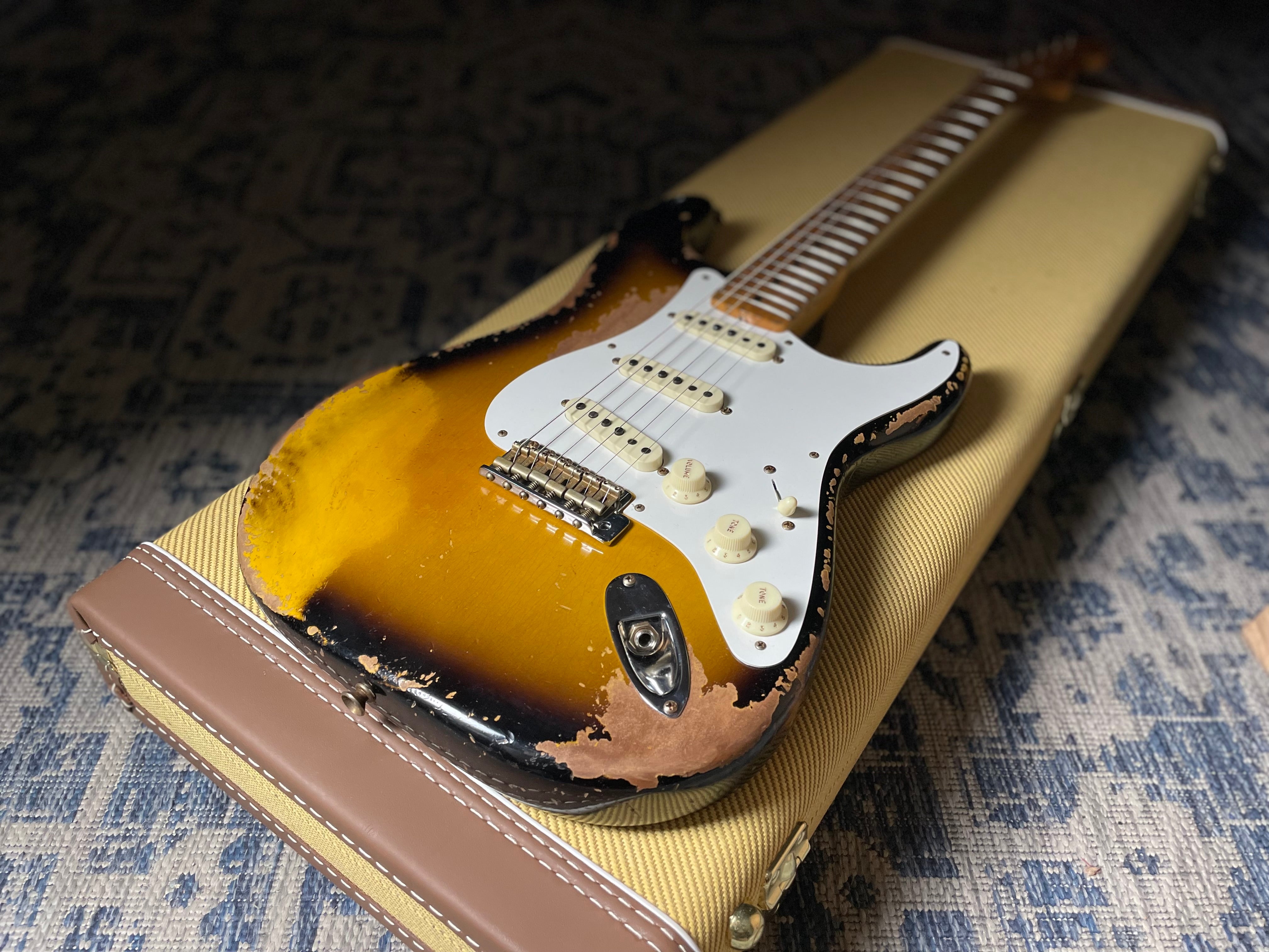 Fender Custom Shop LTD 1956 Stratocaster, Super Heavy Relic- Super Faded Aged 2-Tone Sunburst (7lbs 10oz) - Metronome Music Inc.