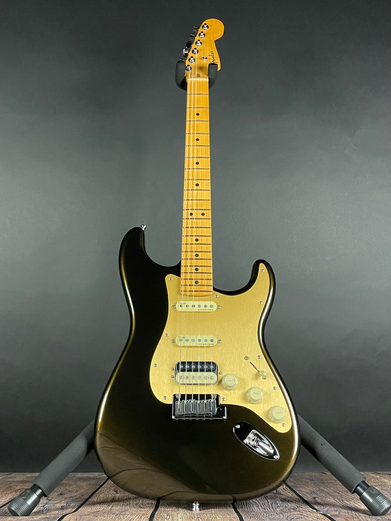 Fender American Ultra Stratocaster HSS, Maple Fingerboard- Texas Tea (US23024432)