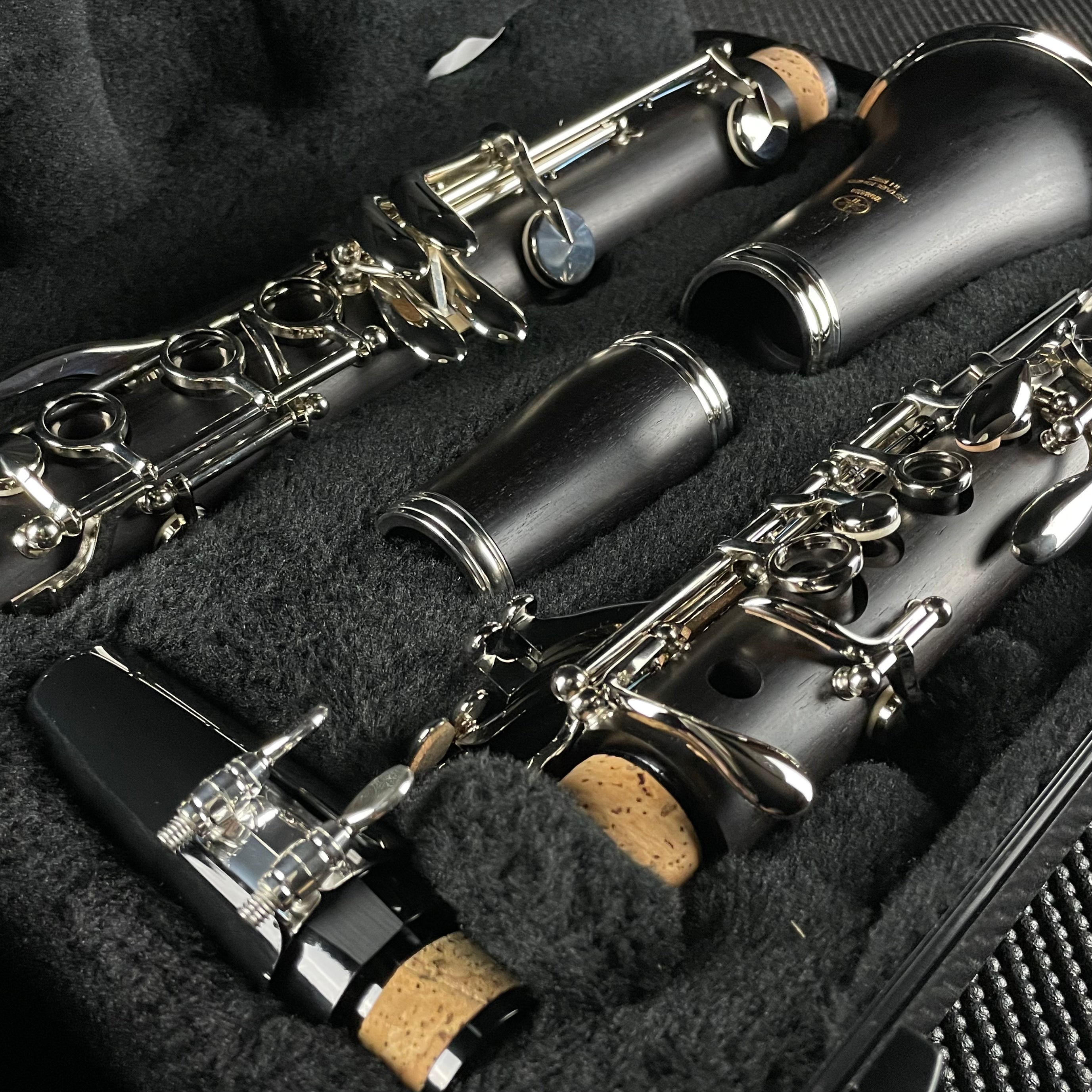 Yamaha YCL-450N Intermediate Clarinet & Case, Nickel Keys - Metronome Music Inc.