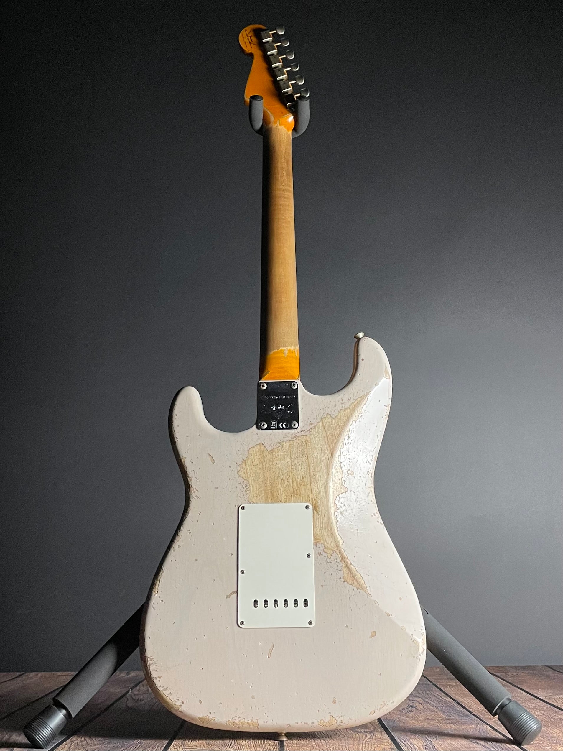 Fender Custom Shop LTD Red Hot Stratocaster, Super Heavy Relic- Aged Dirty White Blonde (7lbs 7oz) - Metronome Music Inc.