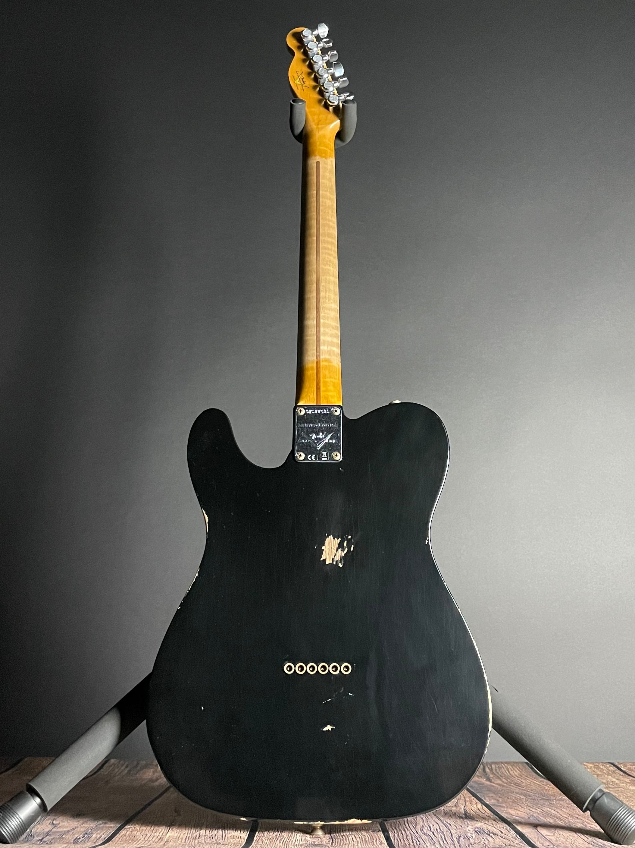 Fender Custom Shop LTD Caballo Tono Ligero, Relic- Aged Black (6lbs 9oz) - Metronome Music Inc.