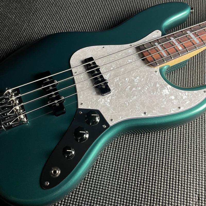 Fender Adam Clayton Jazz Bass, Rosewood- Sherwood Green Metallic (US23109798)