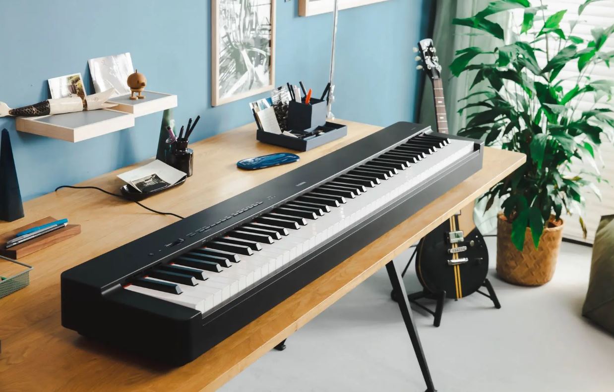 Yamaha P-225, 88-Key Digital Piano w/L-200 Stand