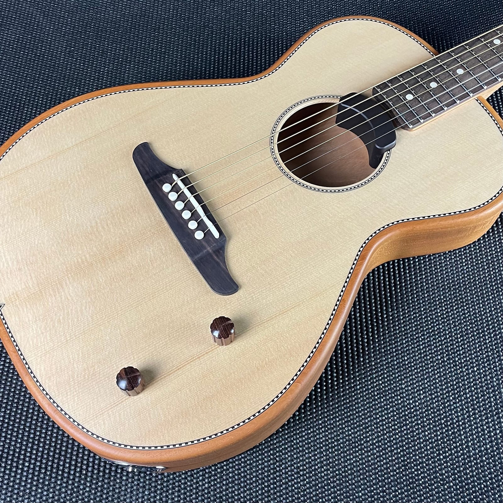 Fender Highway Series Parlor, Rosewood- Natural