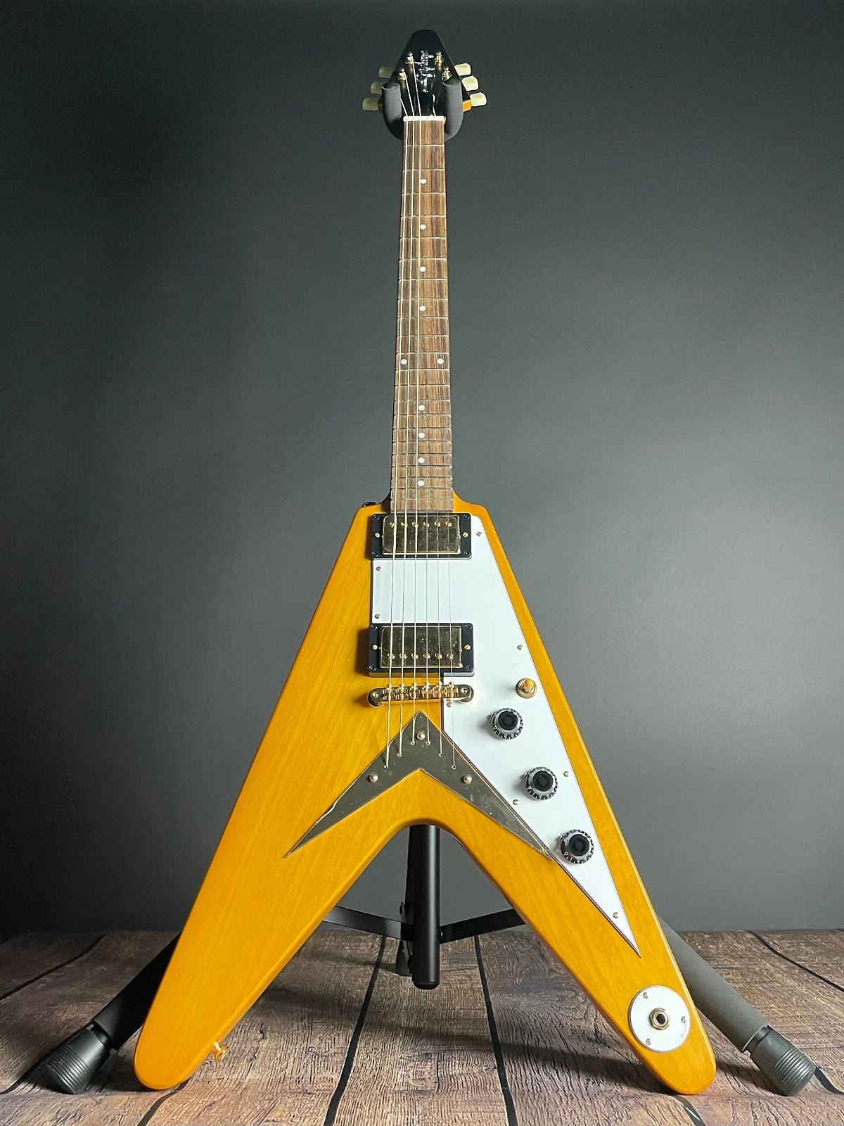 Epiphone 1958 Korina Flying V- Aged Natural (5lbs 11oz)