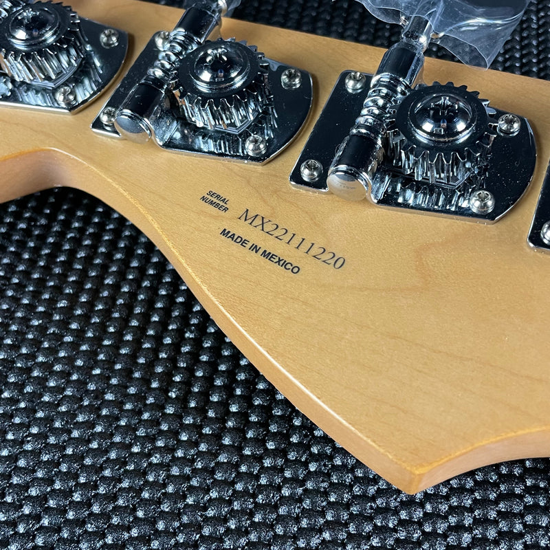 Fender Player Plus Active Meteora Bass, Pau Ferro- Opal Spark (MX22111220) - Metronome Music Inc.