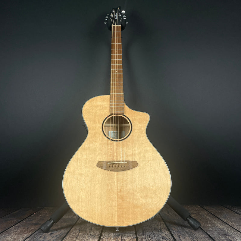 Breedlove Discovery S Concert CE - Metronome Music Inc.