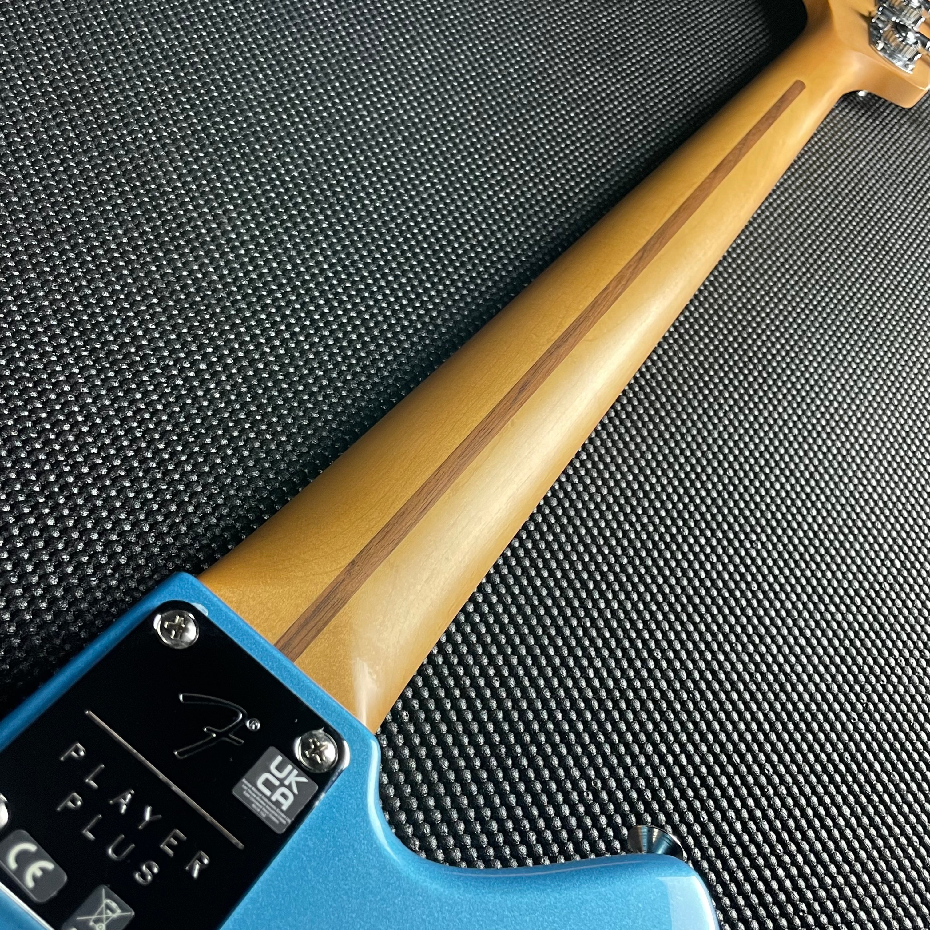 Fender Player Plus Active Meteora Bass, Pau Ferro- Opal Spark (MX22111220) - Metronome Music Inc.