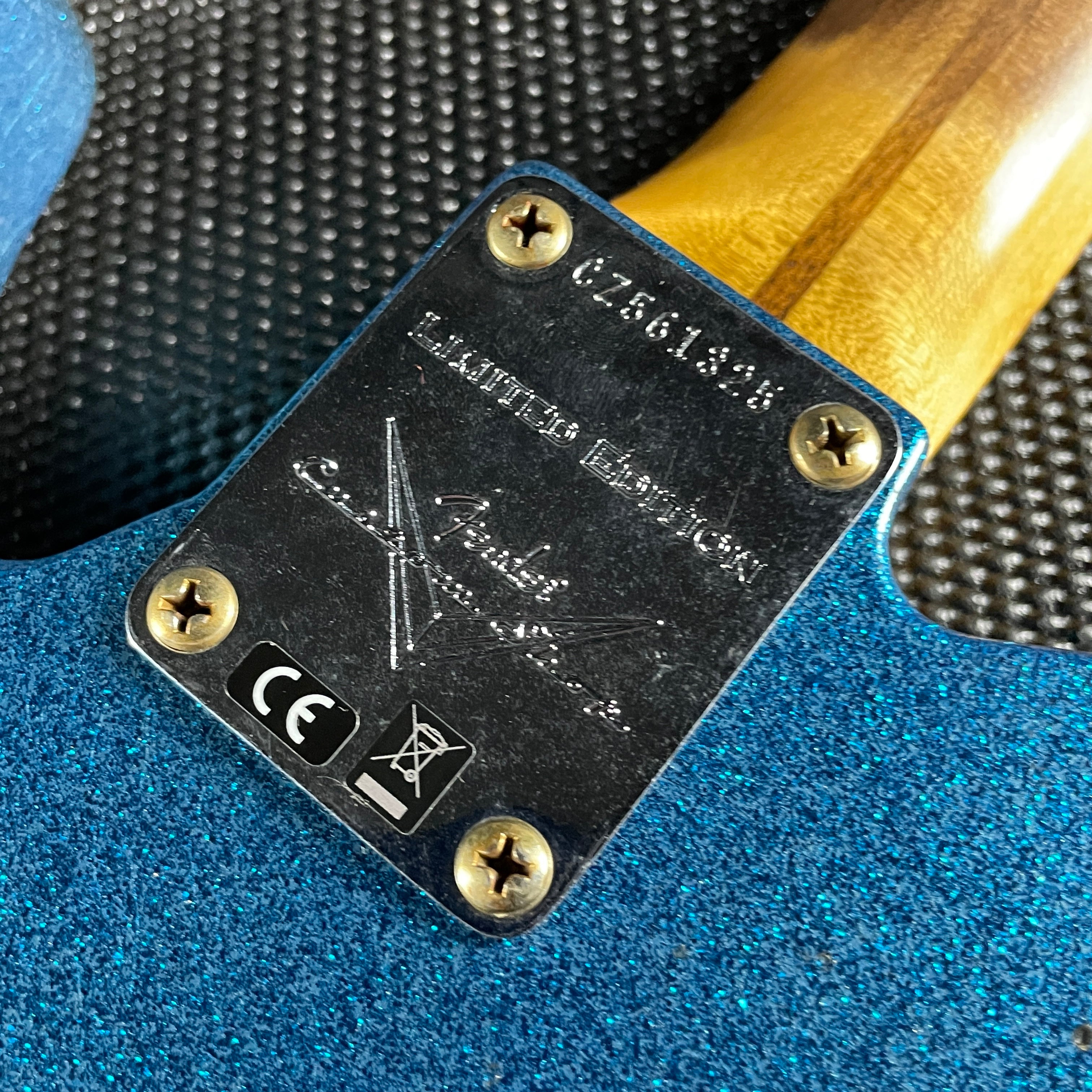 Fender Custom Shop LTD 1955 Telecaster, Relic- Aged Blue Sparkle (7lbs 8oz) - Metronome Music Inc.