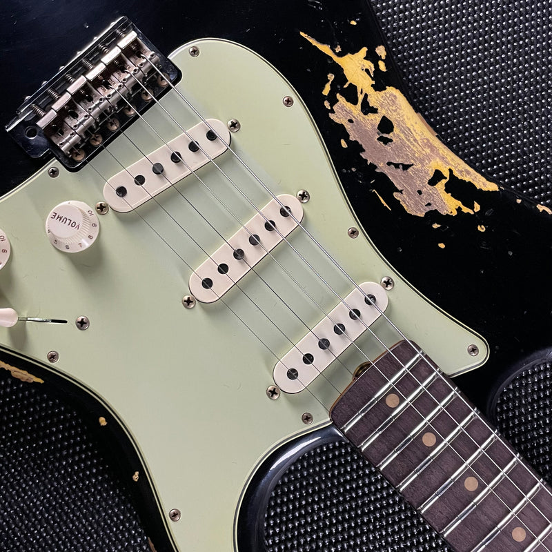 Fender Custom Shop 1960 Stratocaster Heavy Relic Aged Black over