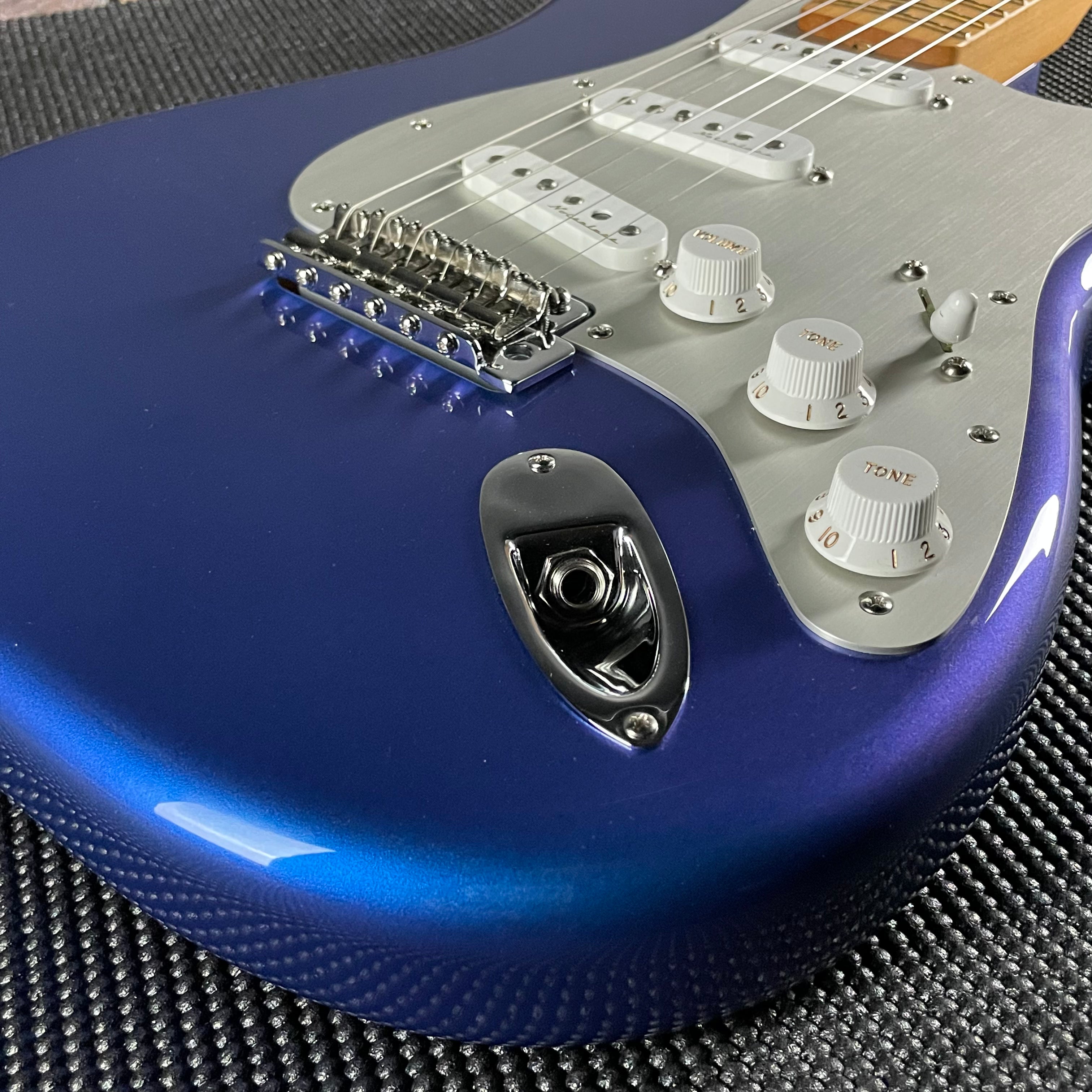 Fender Limited Edition H.E.R. Stratocaster, Maple Fingerboard- Blue Marlin (MX23058359) - Metronome Music Inc.