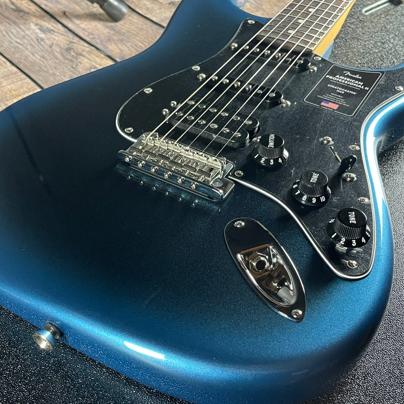 Fender - American Professional II Stratocaster Mn Dark Night Guitare  Electrique 