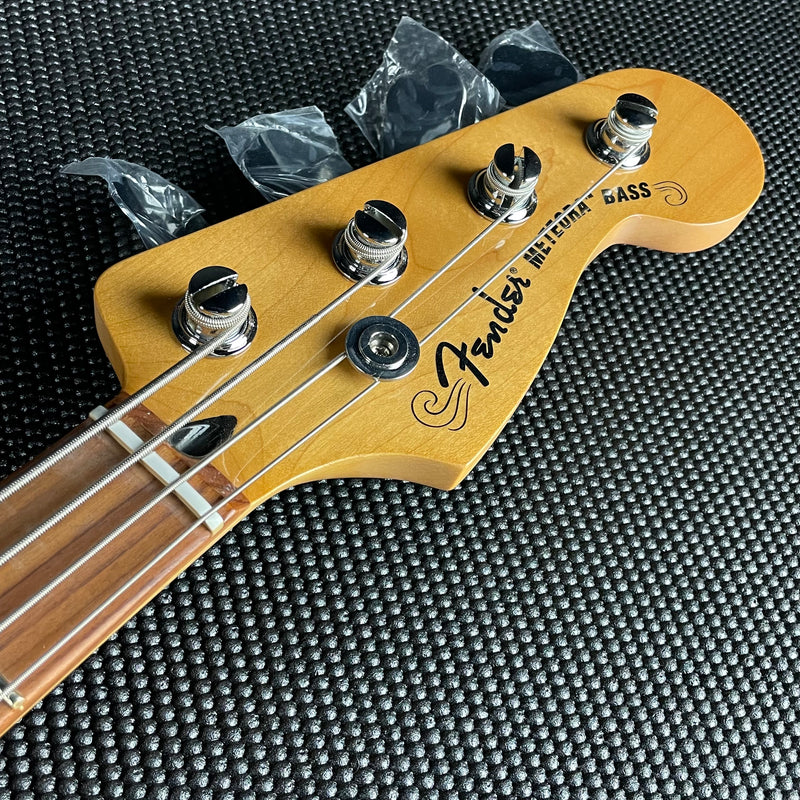 Fender Player Plus Active Meteora Bass, Pau Ferro- Opal Spark (MX22111220)